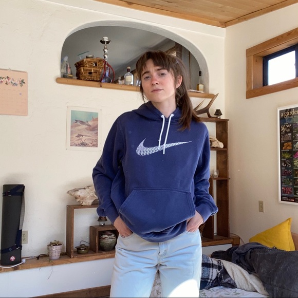 Nike Navy Blue Hoodie sz Medium - Picture 1 of 3